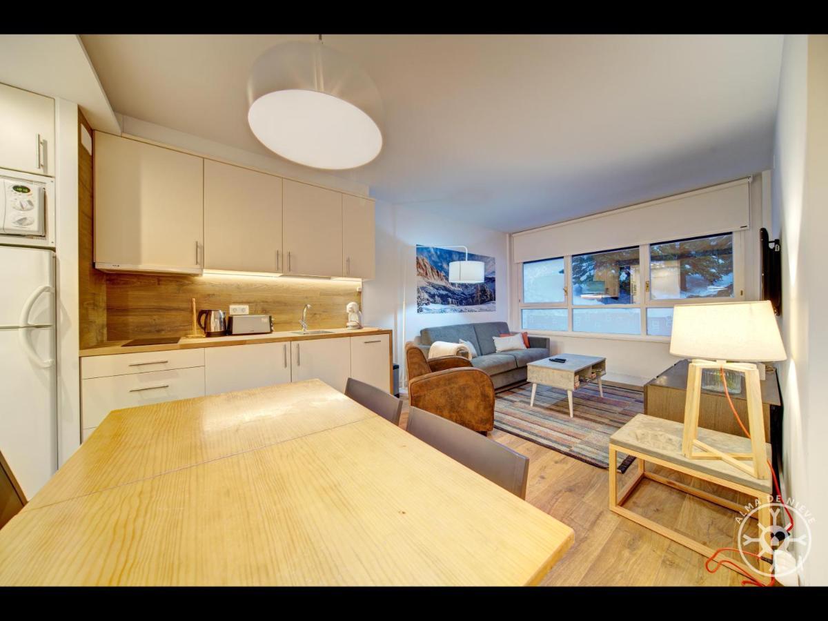 Salana De Alma De Nieve Apartment Baqueira Beret Luaran gambar